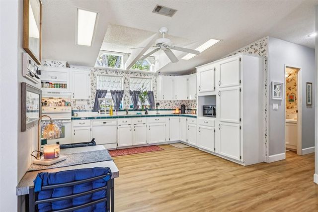 176 FLORENCE BOULEVARD, Debary, FL 32713