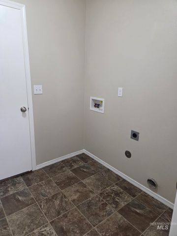106 E Murtaugh Lake Dr, Middleton, ID 83644
