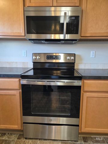 106 E Murtaugh Lake Dr, Middleton, ID 83644