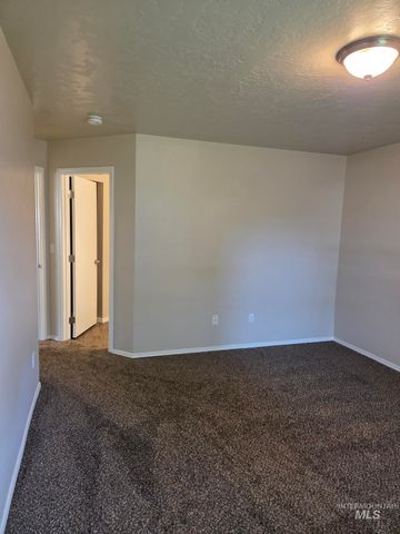 106 E Murtaugh Lake Dr, Middleton, ID 83644