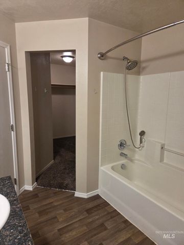 106 E Murtaugh Lake Dr, Middleton, ID 83644