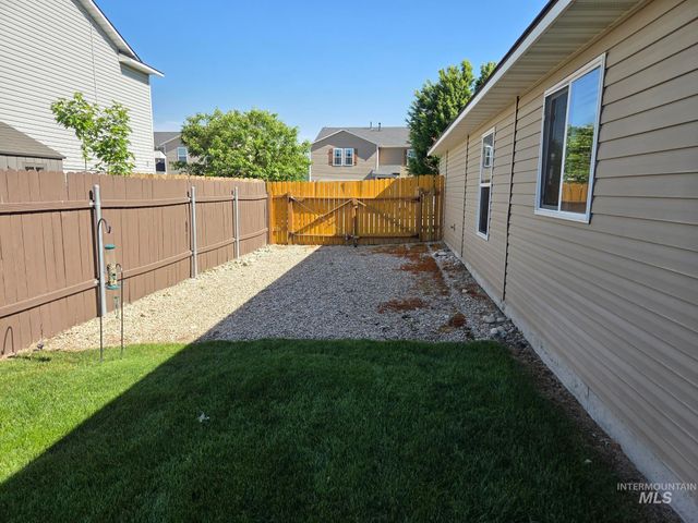 106 E Murtaugh Lake Dr, Middleton, ID 83644