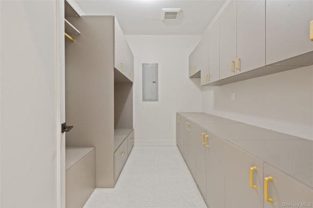 15 Ridge Avenue 206, Spring Valley, NY 10977