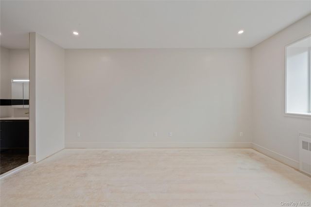 15 Ridge Avenue 206, Spring Valley, NY 10977