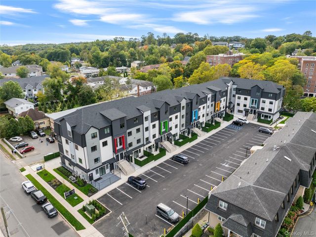 15 Ridge Avenue 206, Spring Valley, NY 10977