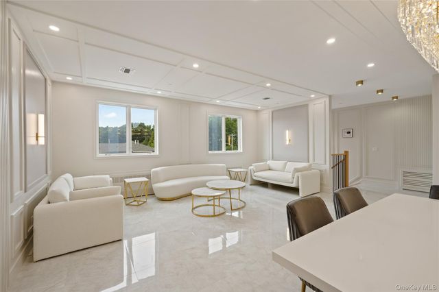 15 Ridge Avenue 206, Spring Valley, NY 10977