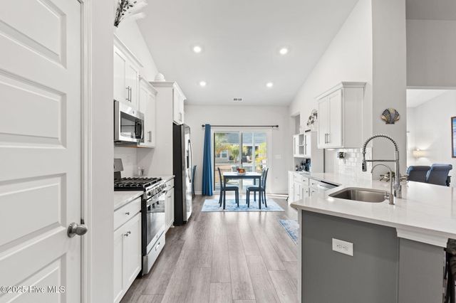 6939 English Holly Court SW, Ocean Isle Beach, NC 28469