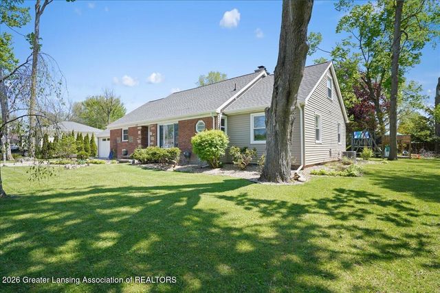 1213 Jenne Street, Grand Ledge, MI 48837