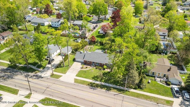 1213 Jenne Street, Grand Ledge, MI 48837
