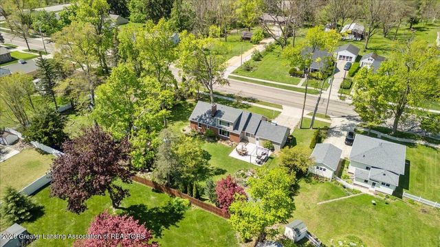 1213 Jenne Street, Grand Ledge, MI 48837