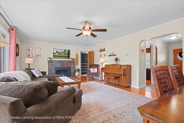1213 Jenne Street, Grand Ledge, MI 48837