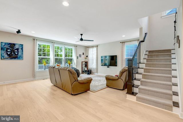 11413 WOODRUSH CT, Fairfax, VA 22030