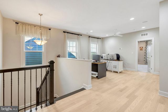11413 WOODRUSH CT, Fairfax, VA 22030