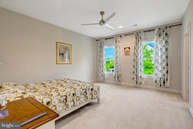 11413 WOODRUSH CT, Fairfax, VA 22030