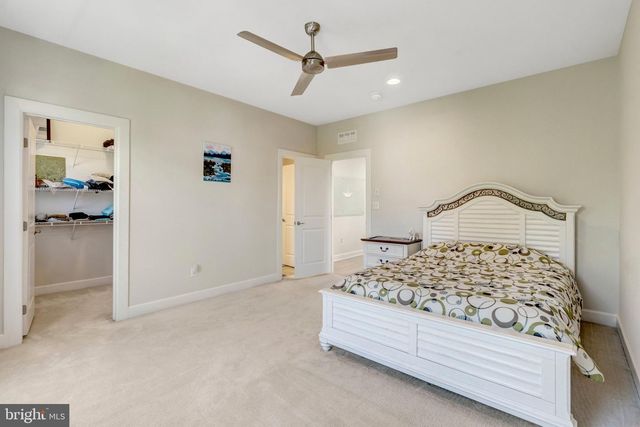 11413 WOODRUSH CT, Fairfax, VA 22030