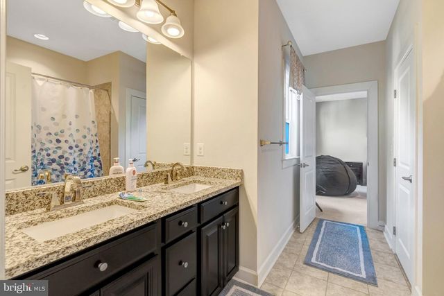 11413 WOODRUSH CT, Fairfax, VA 22030