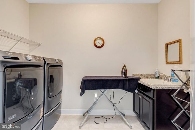 11413 WOODRUSH CT, Fairfax, VA 22030