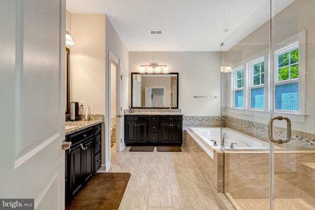 11413 WOODRUSH CT, Fairfax, VA 22030