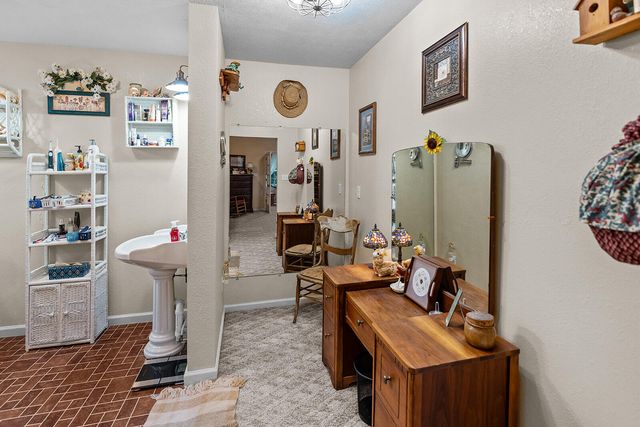 3164 S 124th Road, Flemington, MO 65650