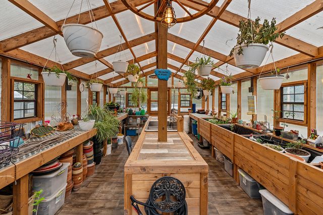 3164 S 124th Road, Flemington, MO 65650