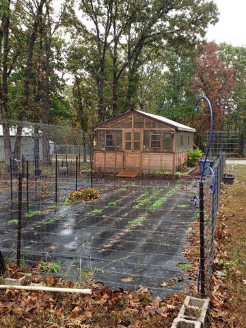 3164 S 124th Road, Flemington, MO 65650