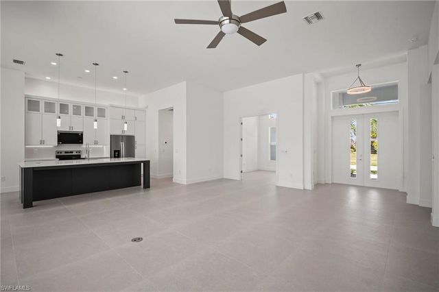 2304 SW 38th TER, Cape Coral, FL 33914