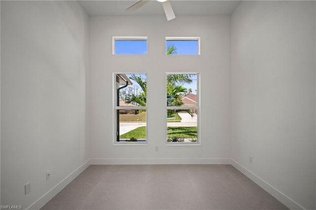 2304 SW 38th TER, Cape Coral, FL 33914
