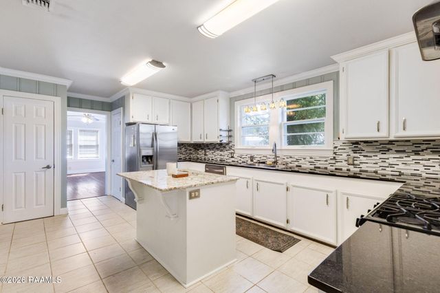151 Memory Lane, Lafayette, LA 70506
