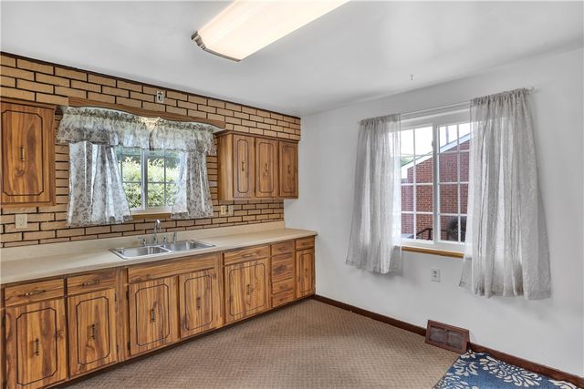 123 Orr Ave, Harmar, PA 15024