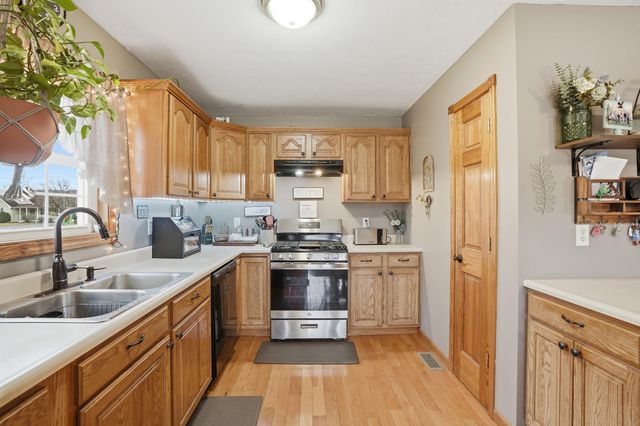 11847 Salyer Drive, Wheatfield, IN 46392