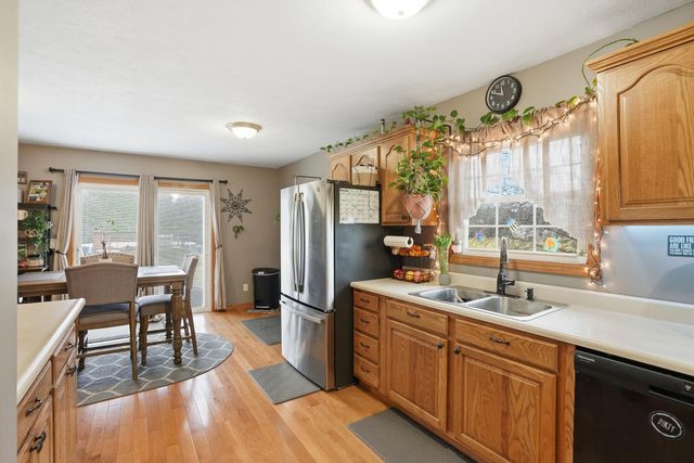 11847 Salyer Drive, Wheatfield, IN 46392