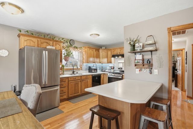 11847 Salyer Drive, Wheatfield, IN 46392