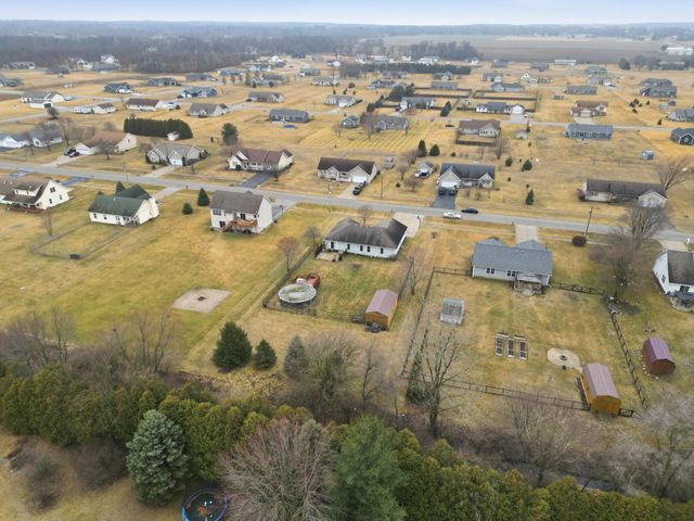 11847 Salyer Drive, Wheatfield, IN 46392