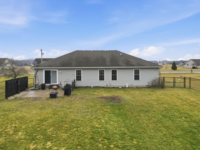 11847 Salyer Drive, Wheatfield, IN 46392