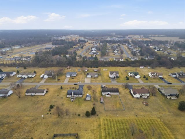 11847 Salyer Drive, Wheatfield, IN 46392