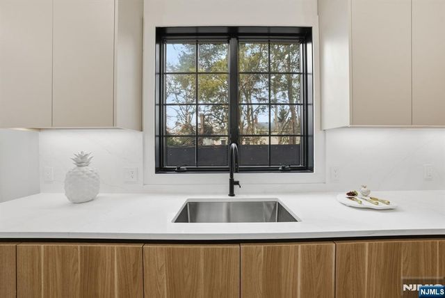 5 Cedar Court, Demarest, NJ 07627