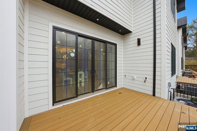 5 Cedar Court, Demarest, NJ 07627