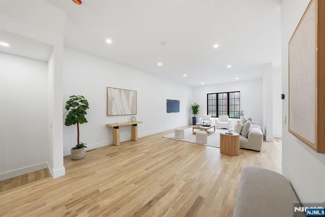 5 Cedar Court, Demarest, NJ 07627