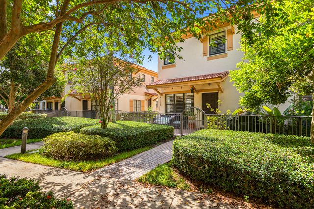 4783 PRESERVE Street, Coconut Creek, FL 33073