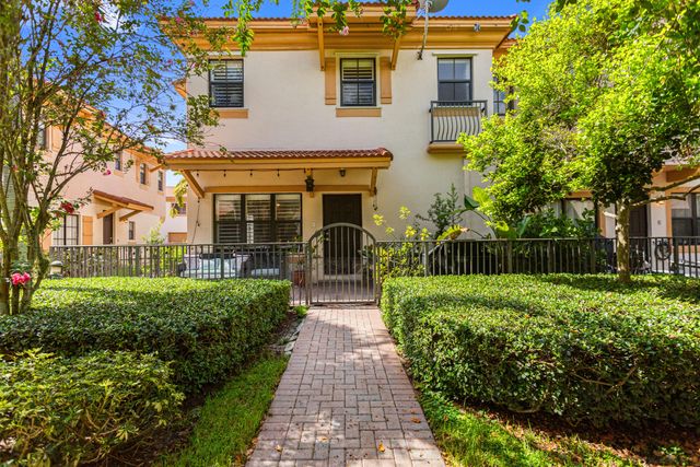 4783 PRESERVE Street, Coconut Creek, FL 33073
