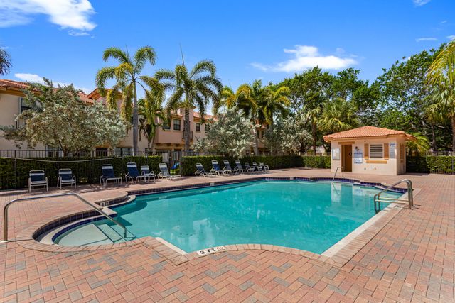 4783 PRESERVE Street, Coconut Creek, FL 33073