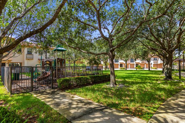 4783 PRESERVE Street, Coconut Creek, FL 33073