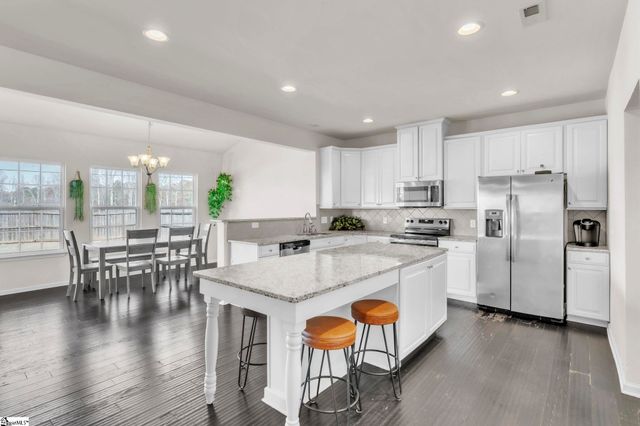 328 Bucklebury Road, Greer, SC 29651