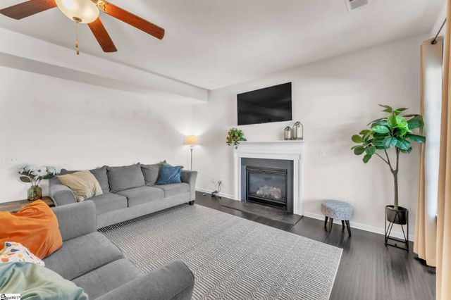 328 Bucklebury Road, Greer, SC 29651