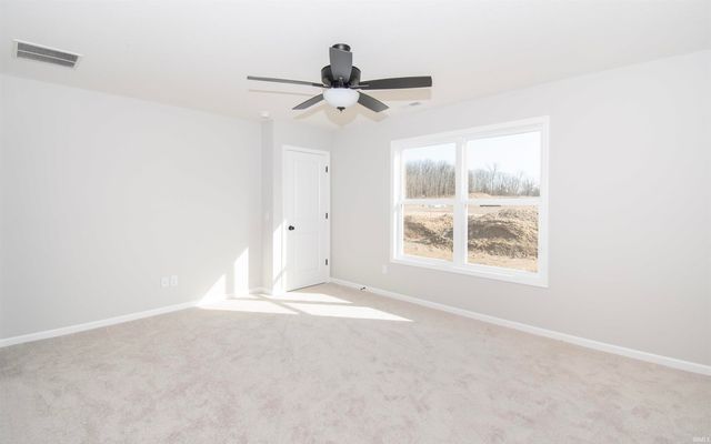 810 Knights Crossing, Kendallville, IN 46755