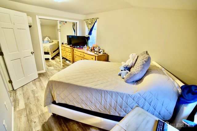 193 Old Road, Sewaren, NJ 07077
