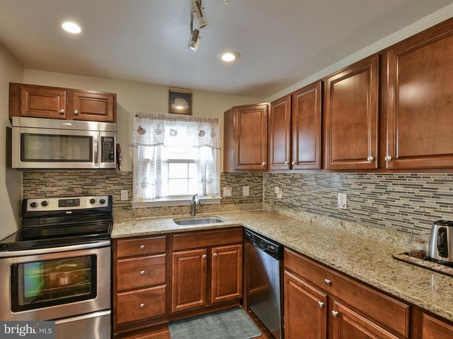 5616 KOLB ST, Capitol Heights, MD 20743