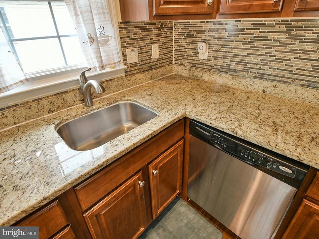 5616 KOLB ST, Capitol Heights, MD 20743