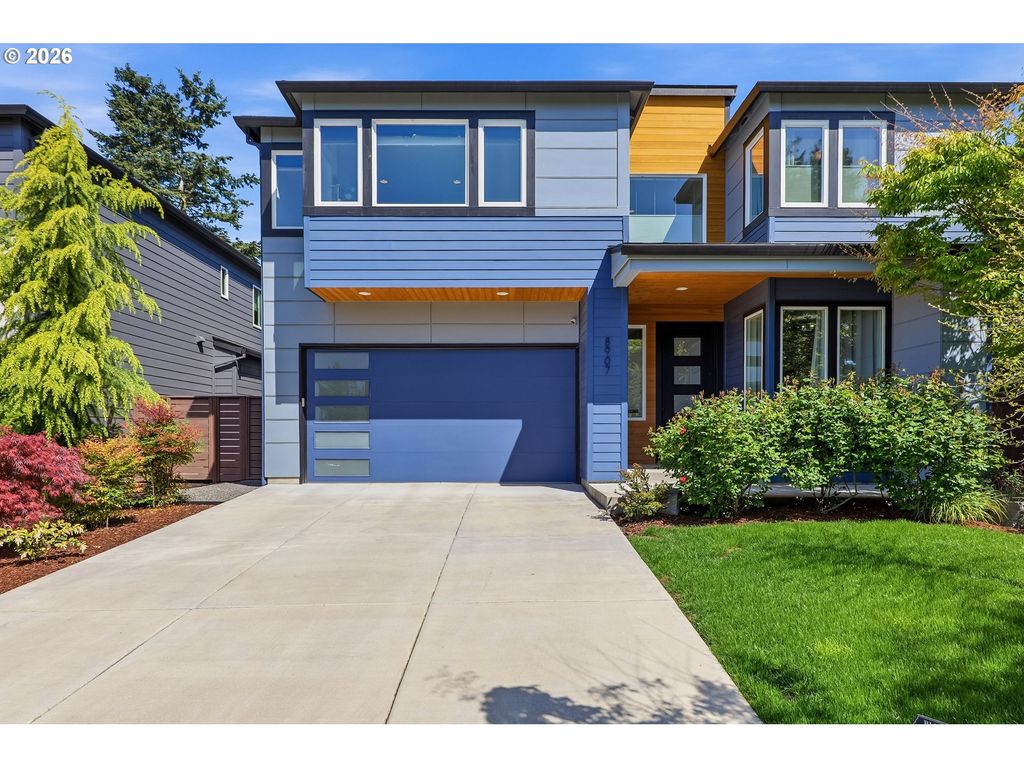 8907 Sw HARMON Ln, Portland, OR 97225