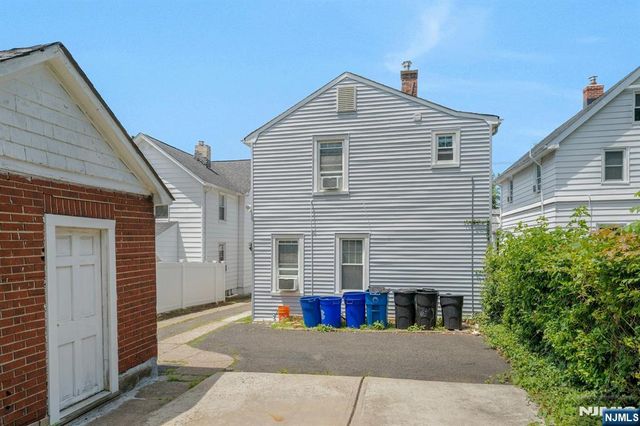 76 Prospect Street, Midland Park, NJ 07432